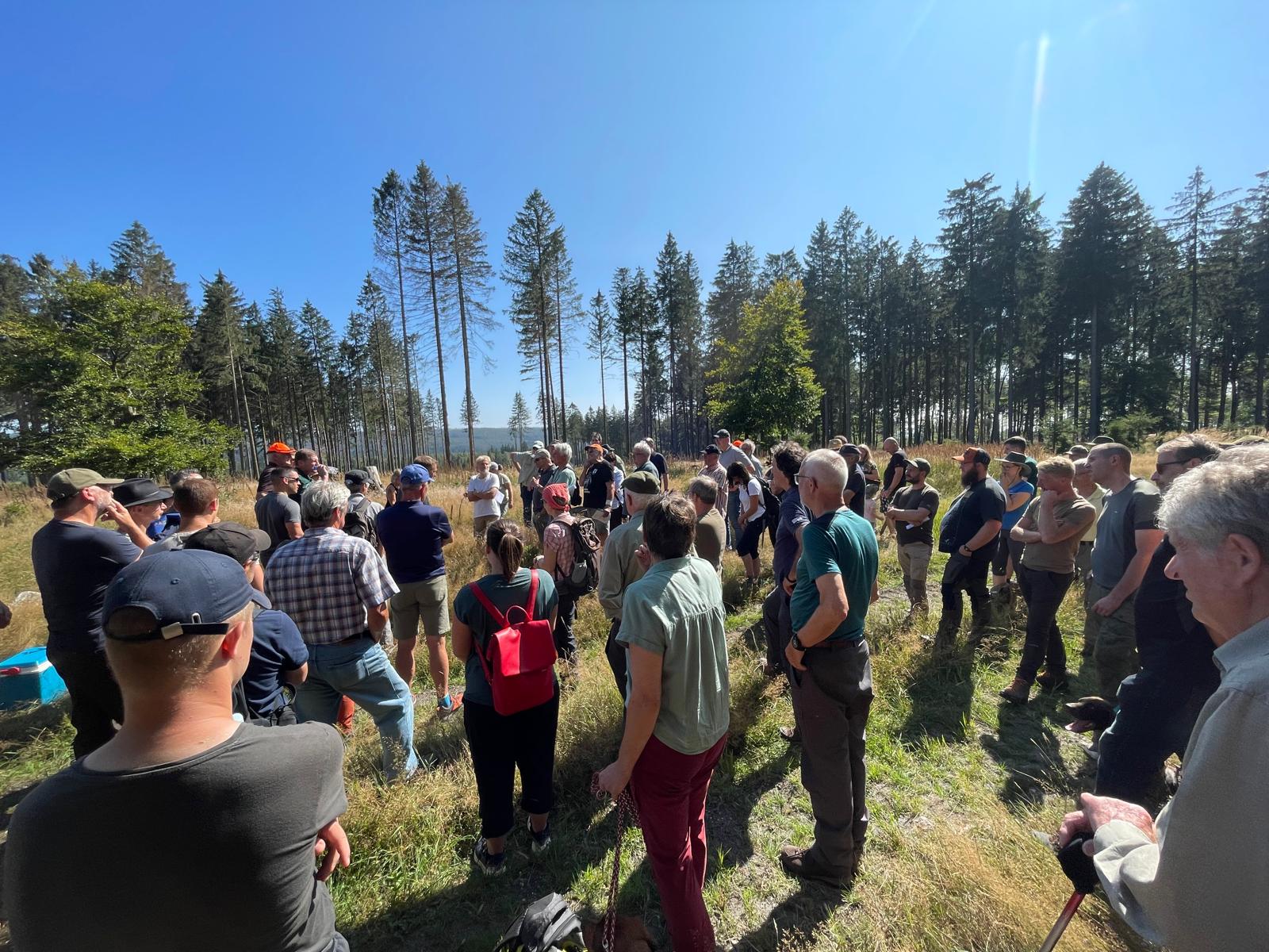 Bild zu: Großes Interesse an Wald und Jagd